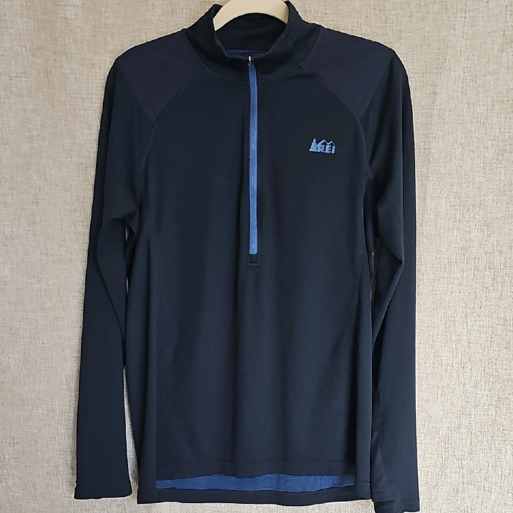 REI Men's Black and Blue Rash Guard